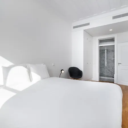 아파트 Whome Restauradores Deluxe W/ Elevator & Ac Perfect For Families & Friends 리스본